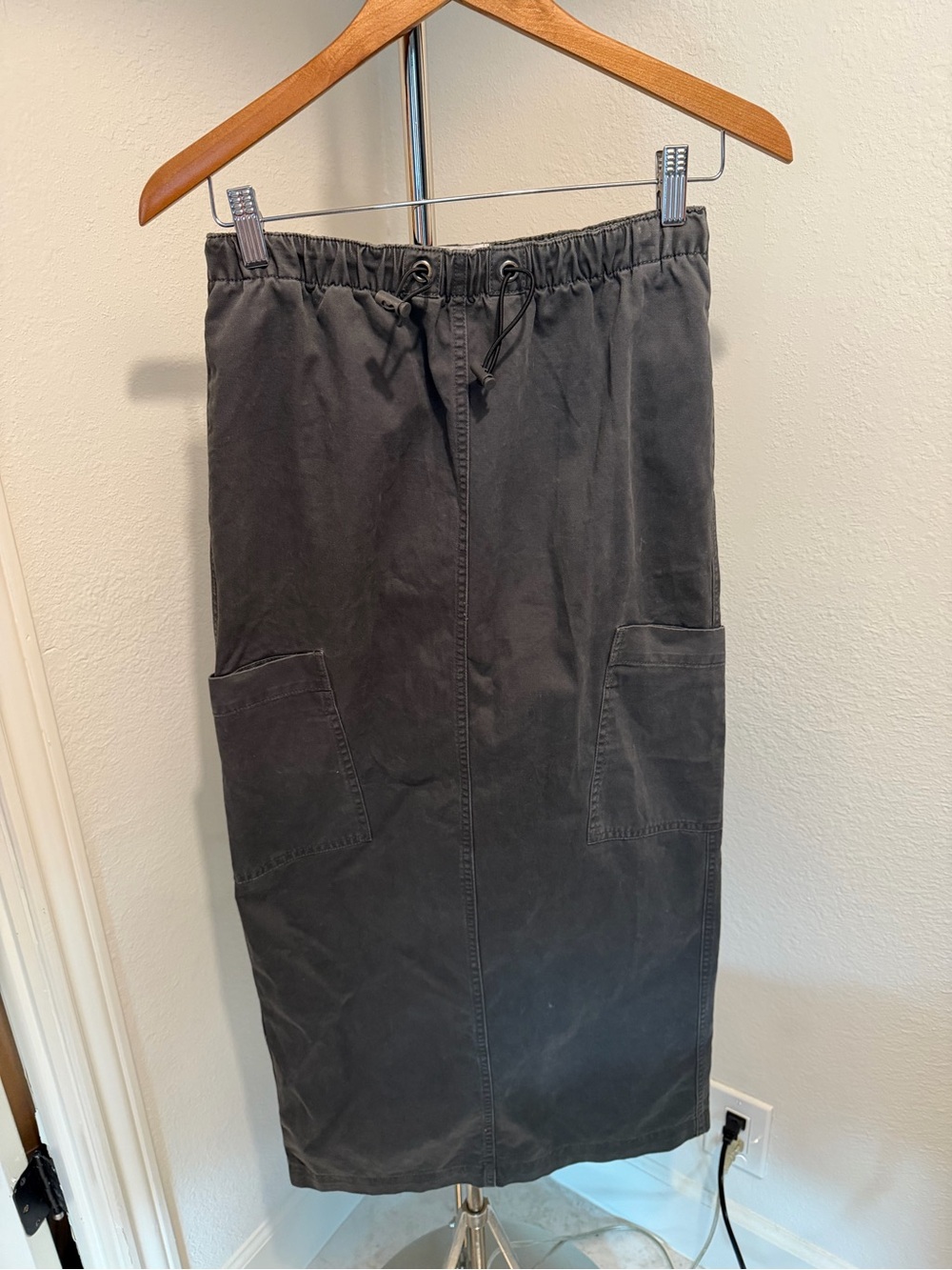 BDG Urban Outfitters Gray Cargo Drawstring Midi Skirt